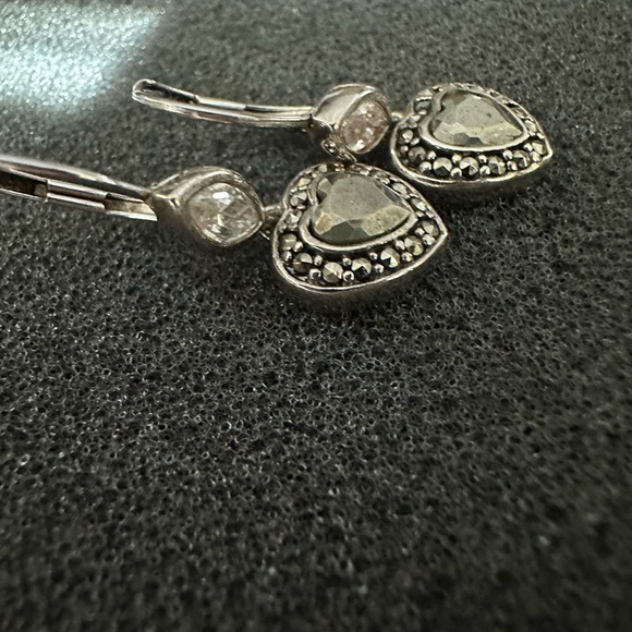 Judith Jack 925 Sterling Silver Heart Dangle Lever Back Marcasite Earrings. - Picture 2 of 4